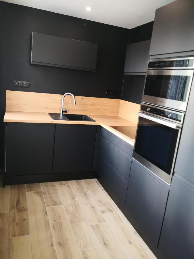 Studio Moderne, Place Parking Prive, Emplacement Ideal A 100 M Du Lac. Annecy Exterior photo